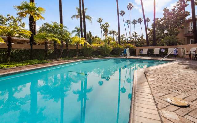 Best Western Pine Tree Motel