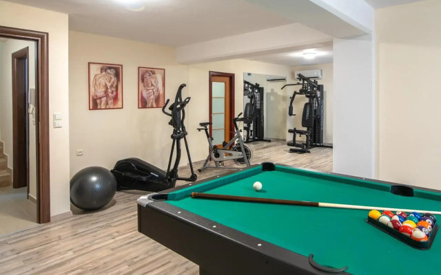 Cretan Vineyard Hill Villa 2