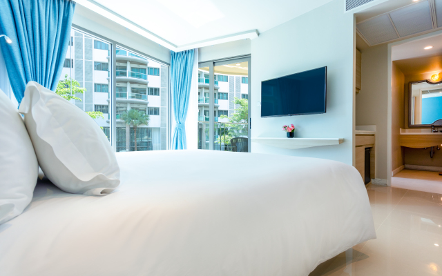 Centara Sonrisa Residences & Suites Sriracha