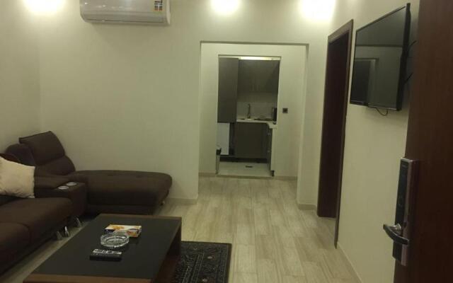 Nourth House Aparthotel