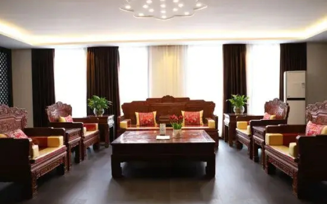 Jianning Tourist Hotel