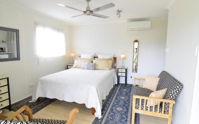 Rosevillehouse Bed & Breakfast