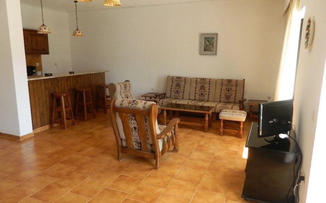 Marou Hotel