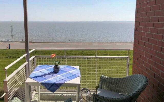 107-2 Neptun mit Meerblick