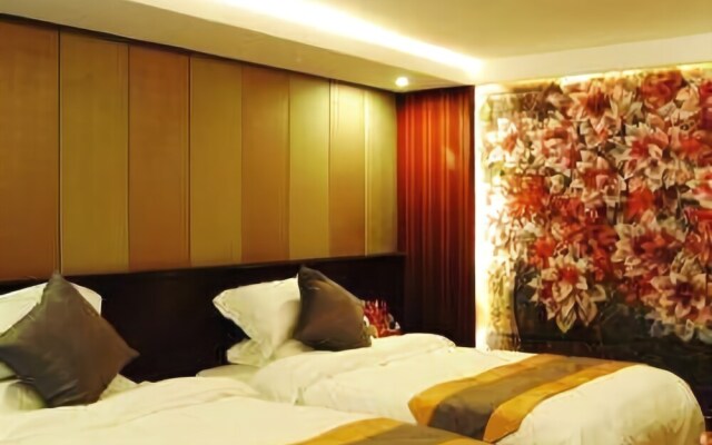 Huayu Qicai Multi-level Hotel