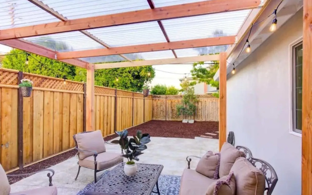 @ Marbella Lane - Contemporary Sophisticated Home