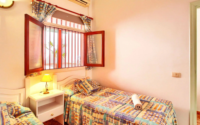 Traditional holiday home in Arico with garden