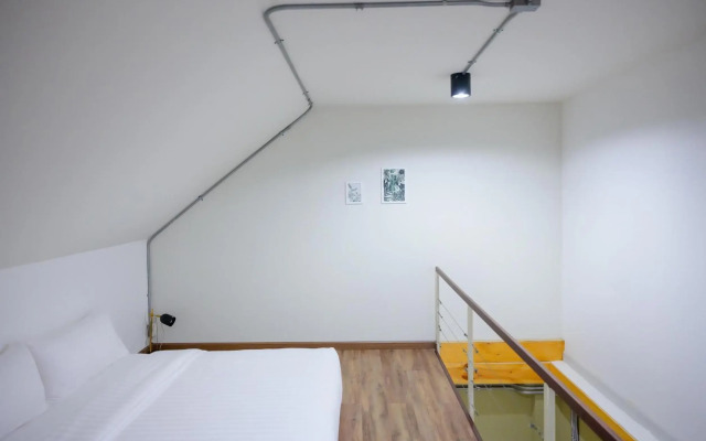 Dream factory hotel (SHA Plus+)