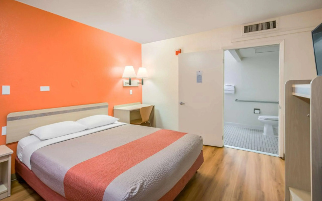Motel 6 Williams, CA