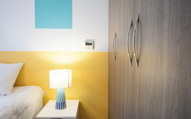 Izzzi Life Mint- Apart Hotel