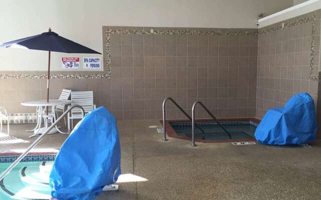 AmericInn by Wyndham Forest Lake