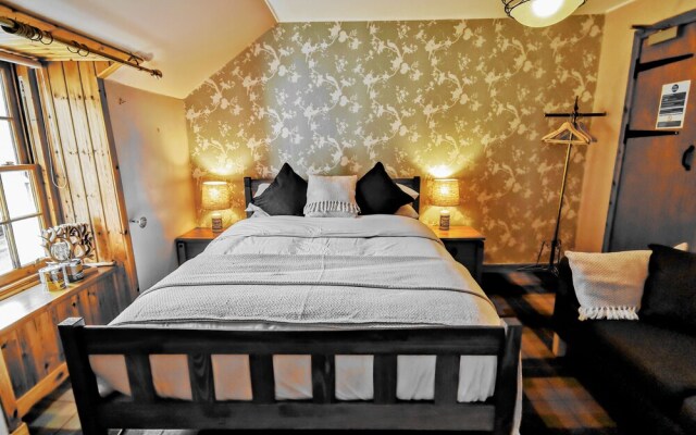 The Whistlefield Inn
