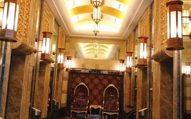 Hui Long Hotel