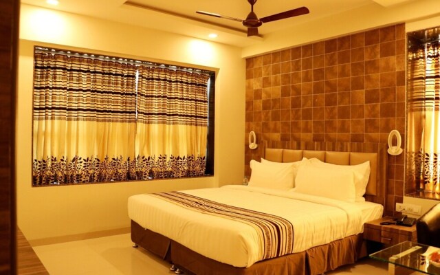 Click Hotel Sagar Plaza Chakan, Pune