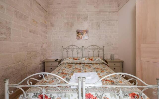 Trulli Contento Rooms E Apartments
