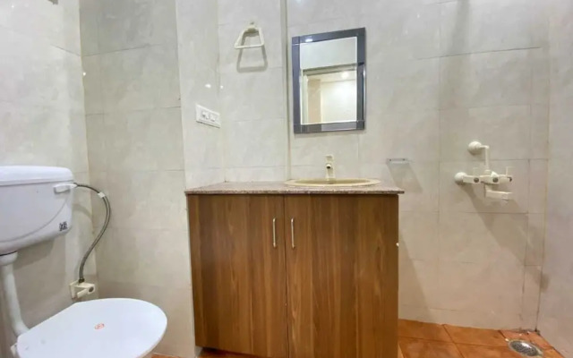 Hotel Vistacrest Noida Sector 104