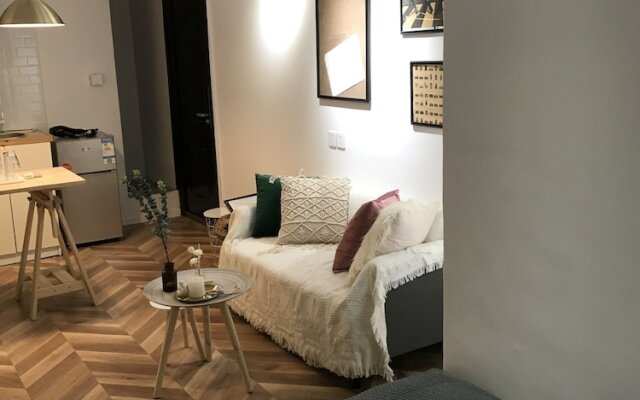 VK House No.5 Jingan Temple