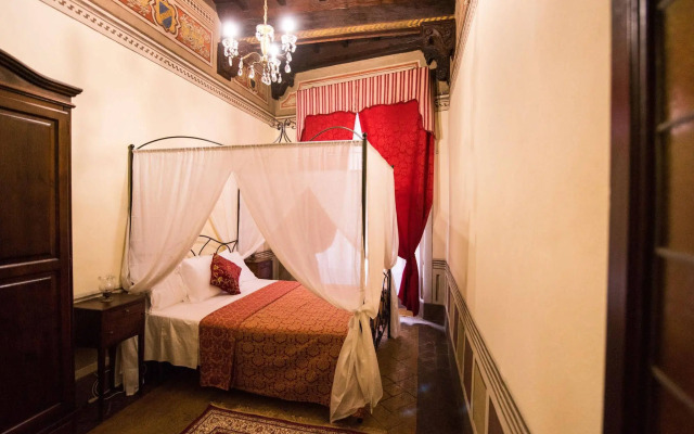 All'ombra della Torre