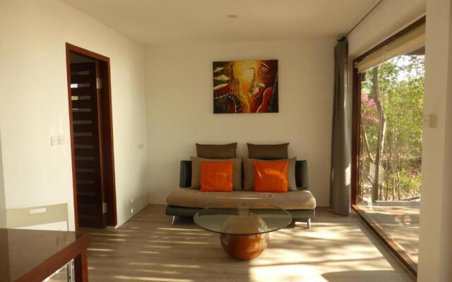 Castaway Surf Retreat 1