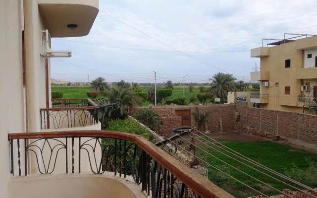 Memnon Villa