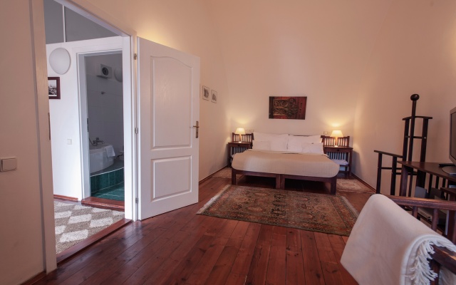 Domus Henrici Boutique Hotel