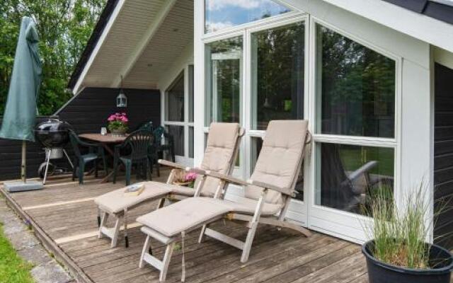Three-Bedroom Holiday home in Tarm 5