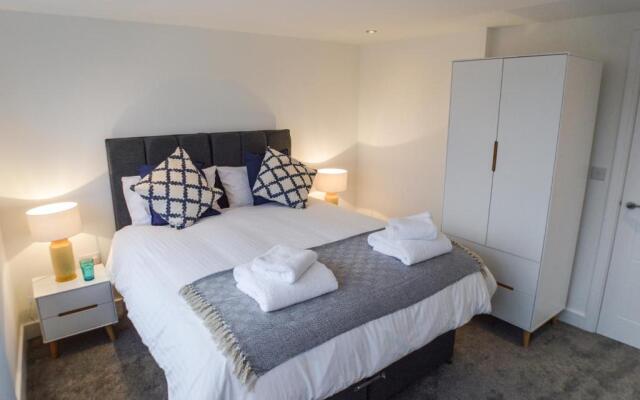 Anstey Heights Apartments