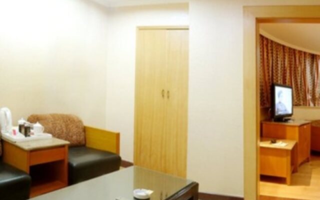 Chun Shang Hotel (Zhuhai Gongbei Port Pedestrian Street)