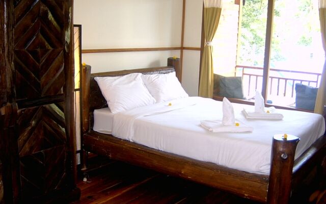 Phuttachot Resort Phi Phi