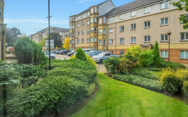 Luxury 2bed 2bath-ground Floor-free Parking