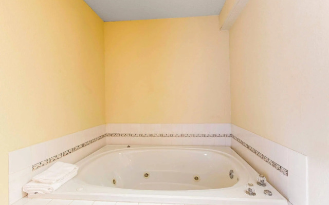 Quality Inn Cherokee Riverside