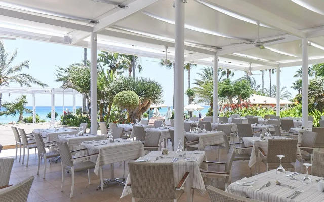 Sunrise Beach Hotel