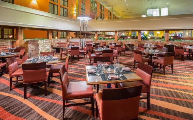 Crowne Plaza Denver International Airport