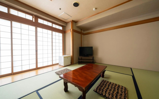 Royal Hotel Uohachi