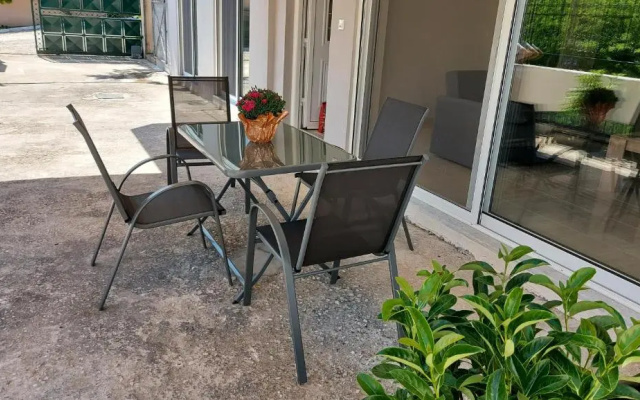 Filoxenia house near airport