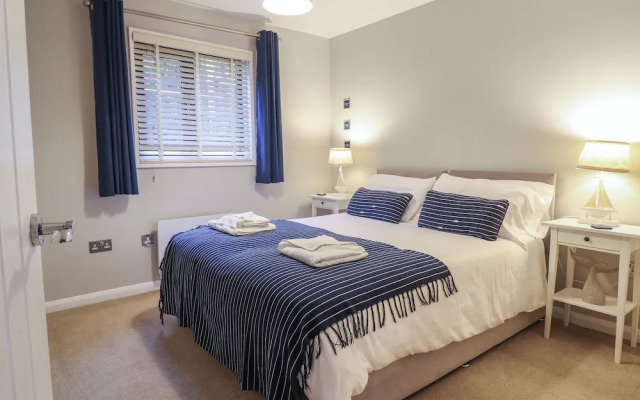 Oakley View Apartment