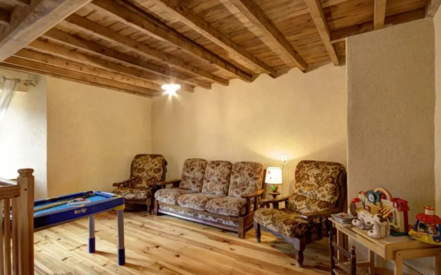 Gîte Saint-Just-en-Bas, 4 pièces, 6 personnes - FR-1-496-19