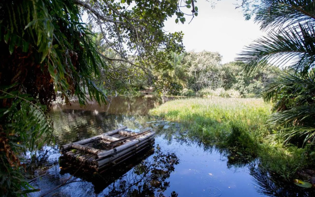 Royal Thonga Safari Lodge