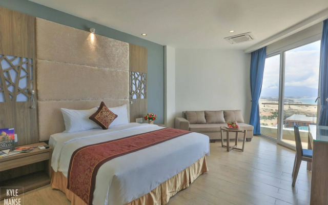 Golden Peak Resort & Spa