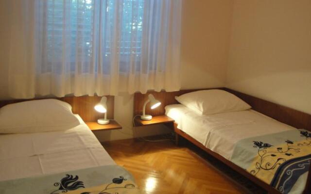 Apartments Jakov G.