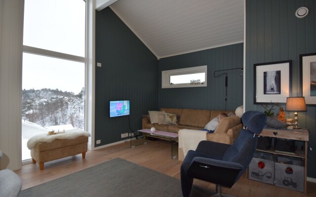 Solferie Holiday Home Bordalssvingen