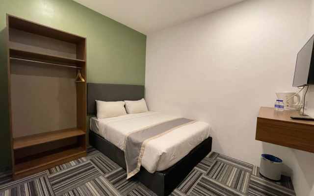 WE Hotel