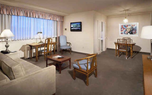 State Plaza Hotel