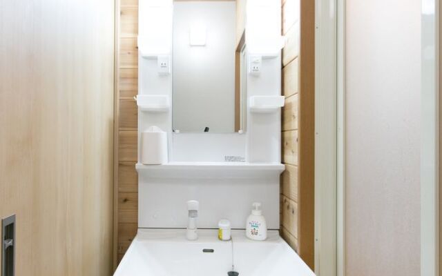 Nishinokyouharamachino Ie