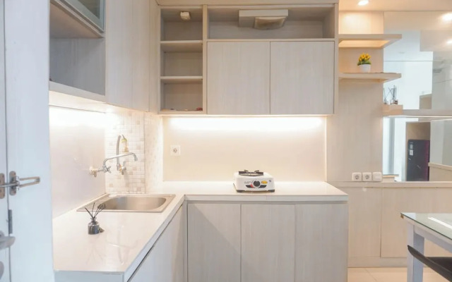 Comfy And Modern 2Br Grand Kamala Lagoon Apartment