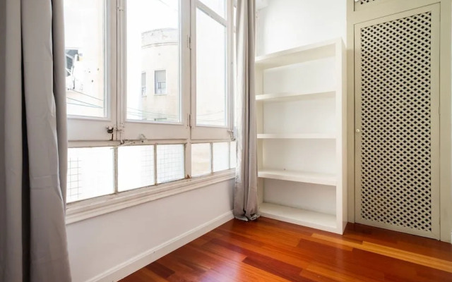 Stunning 4BR Apart in Sagrada Familia