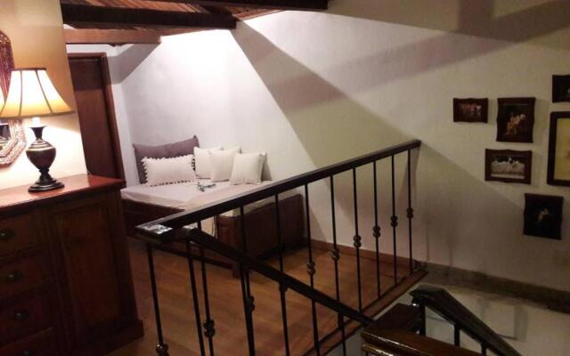 Deep Blue Villa at potistika