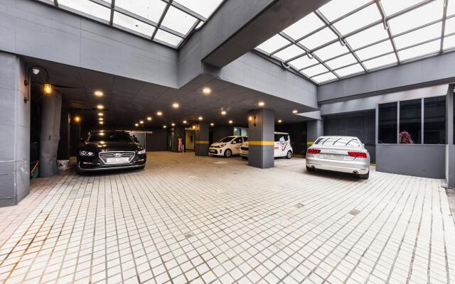 Seolleung Bed Station