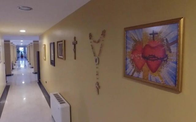 Two Hearts Hotel
