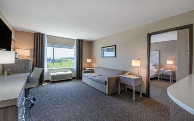 Wingate by Wyndham Kanata West Ottawa